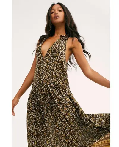 Spell & The Gypsy Collective NWT Dahlia Maxi in Black Metallic A-line Dress S