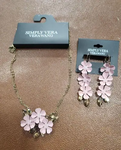 Simply Vera Wang 3D Pink Triple Floral Statement Necklace & Earrings Set