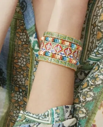 Nwot Roxanne assoulin Geometric Stretch Bracelet set of three Orange