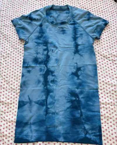 Lululemon  athletica Blue Tie-Dye swiftly tech - Image 1