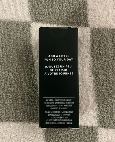 Starbucks NWT 2023 Ice Blue Ombre Bling
Studded Mini Tumbler Keychain