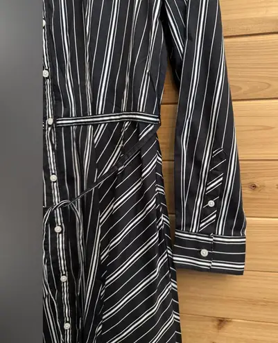 Untuckit For Her Size 8/Medium Willow Black White Stripe Long Sleeve Shirt Dress