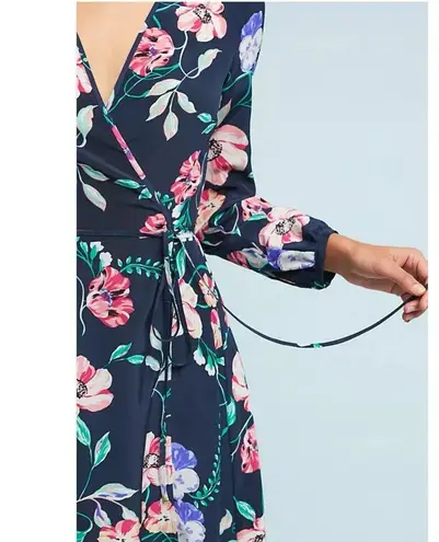 Yumi Kim Anthropologie Renata 100% Silk Wrap Floral Dress Medium Navy Blue Pink