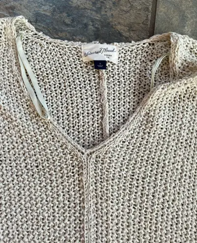 Universal Threads Sweater