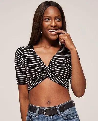 Reformation  Kelsey Twist Front Crop Top