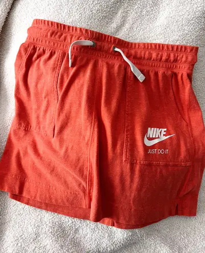 Nike Vintage Style Coral Heathered Mini Athleisure Skirt