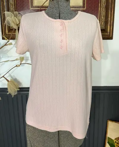 Blair Vintage 90’s Pointelle Henley Baby Pink Tee ~ Size Small 💚🍄