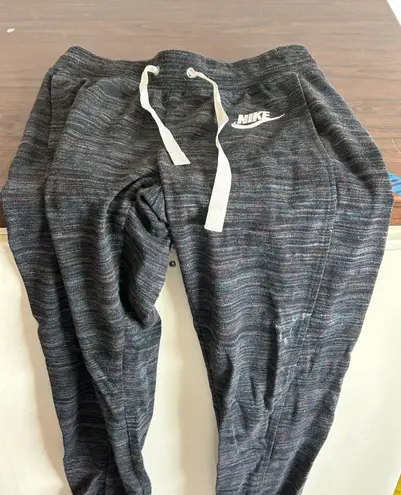 Nike Joggers