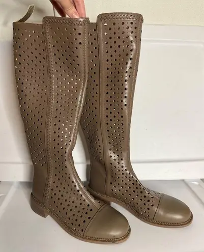 Boutique Vero Cuiza Perforated Hole Knee High Boots 9.5