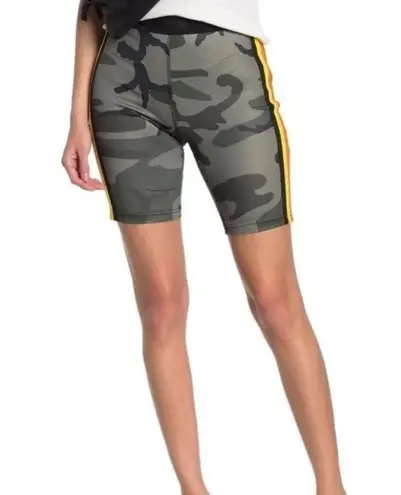 Pam & Gela NWT - Excel Rainbow Camo Biker Shorts - M