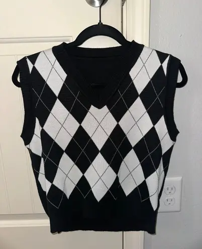 SheIn Sweater Vest