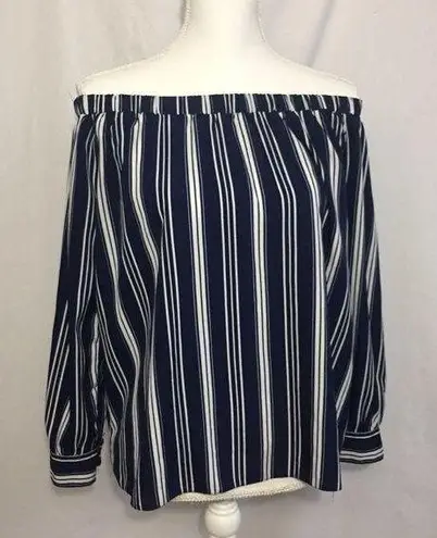 Fun & Flirt Blouse Junior’s Sz M Gently Used