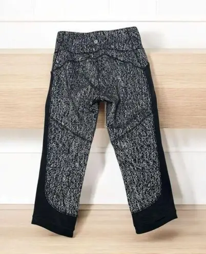 Lululemon Fit Physique Crop (19") Luon Suited Jacquard Black White / Black Sz 4