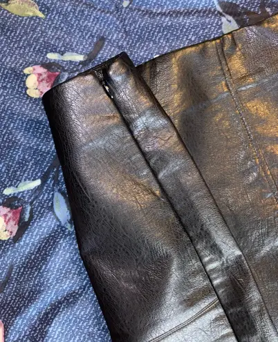 Boutique Bluivy Leather Skirt