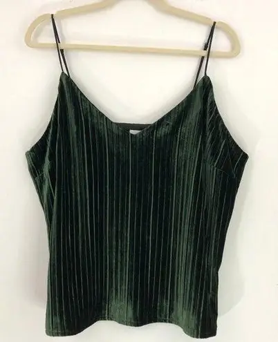 Line and Dot New Pleated Velvet Mabelle Camisole V-Neck Tank Top Dark Green