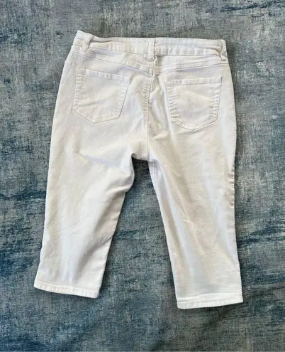 D. Jeans White Denim Capris Size 8