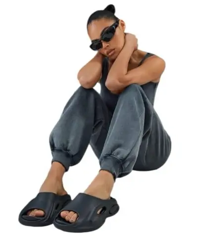 PrettyLittleThing Cut Out Rubber Ribbed Sole Slides Black Size NWT Size 4UK 6US