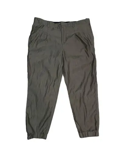 Vince  green cuffed‎ cropped pants size 8