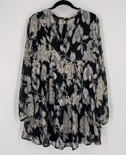 Love Riche  baby doll floral stacked ruffle black & white long sleeve dress medium