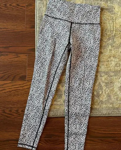 Ideology  leggings