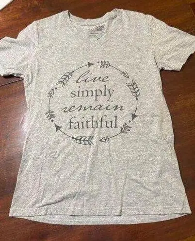 Simply Faithful Gray V Neck T-Shirt Shirt Live Simply Remain Faithful Sz Small