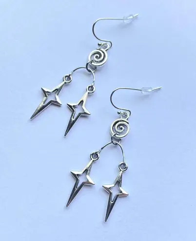 Handmade boho grunge style swirl spiral sparkle unique dangle earrings ⭐️🍃🌀