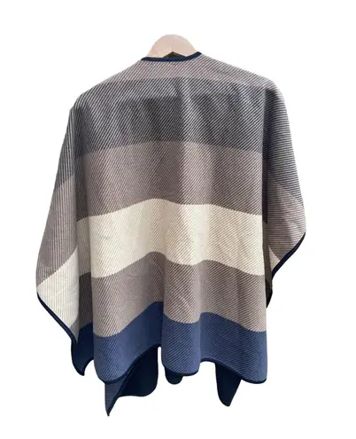 Ike Behar Color Block Reversible Fleece Wrap One Size