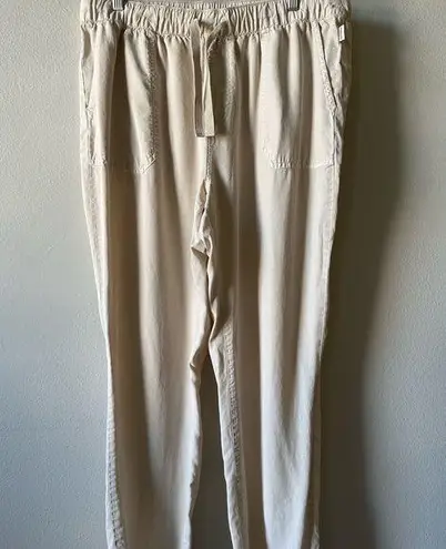 Magellan outdoors Cream Straight Leg Pants Relaxed Fit