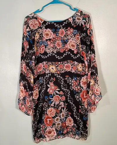 Lavender Brown  V-neck Mini Shift Dress Black Floral size M