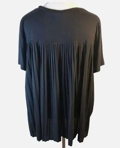 August Silk Womens Sz M Black Sheer Pleated Back Short Sleeve, scoop neck