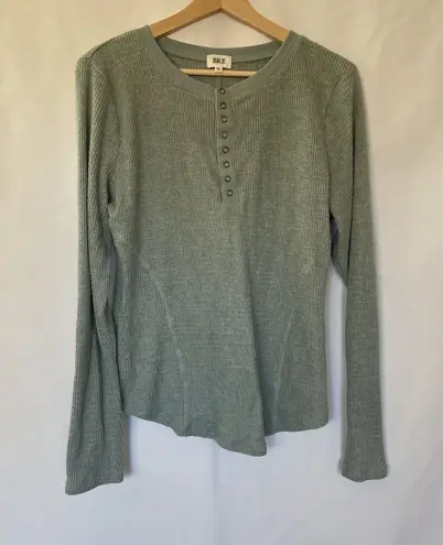 BKE soft light pale green long sleeved sweater shirt women's size XL knit style