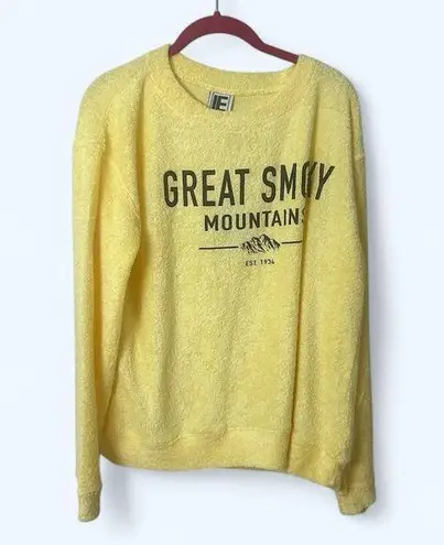 NEW boutique Great Smoky Mountains pastel yellow terry cloth sweatshirt Medium