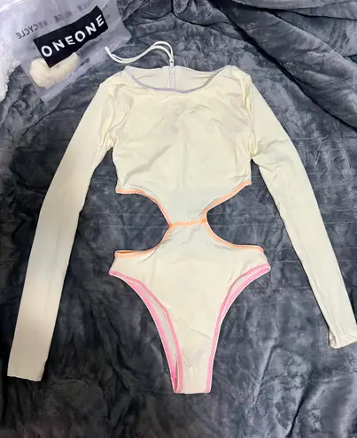 ONEONE Swimwear New Swimwear one-Piece😍