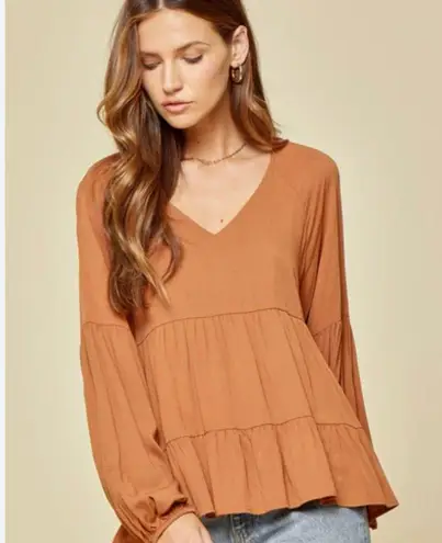 Andree by Unit Camel Women's Tan V-Neck Peplum Top size small