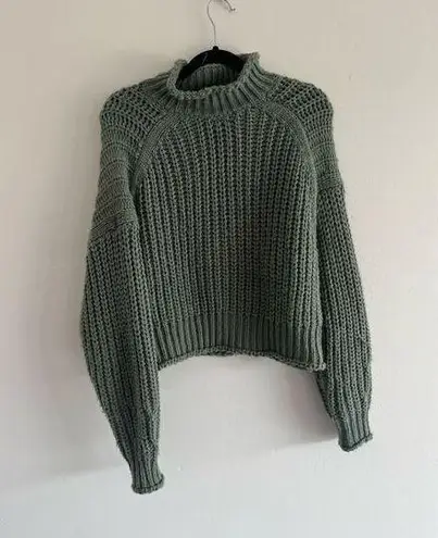 H&M  S Green Oversized Wool Chunky Knit Cropped Turtle Neck Sweater