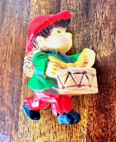 Hallmark Vintage 70's Little Drummer Boy Brooch Pin Jesus Mary Religious…