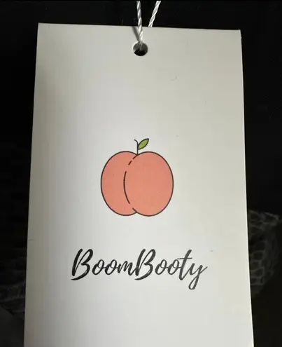 Boom Booty Scrunch Leggings - Size L, Gray, Brand New in Packaging