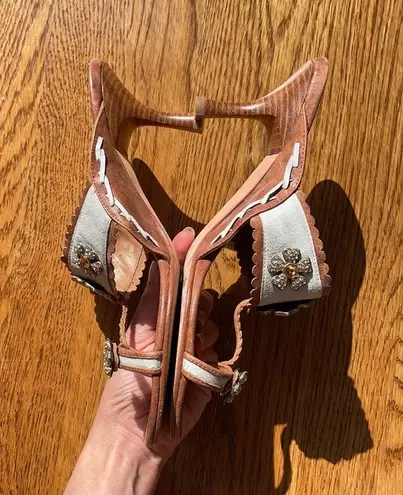 RARE Beverly Feldman Kitten Heel Toe Loop Sandals Size 8.5