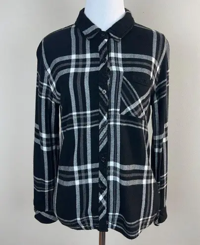 Rails  Hunter Plaid Shirt Womens Medium Button Down Black‎ White Gray Long Sleeve