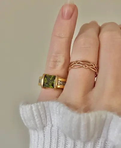 Ecco Green Square Stone Thick Signet Band Ring Jade Olive Sage Earthy Classic Jewelry