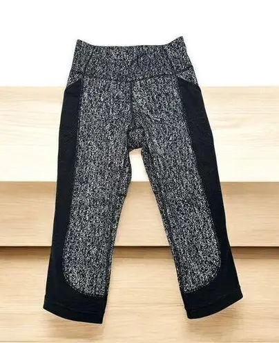 Lululemon Fit Physique Crop (19") Luon Suited Jacquard Black White / Black Sz 4