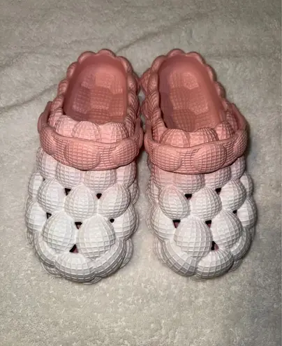 Bubble slides Pink Size 7.5 - Image 1