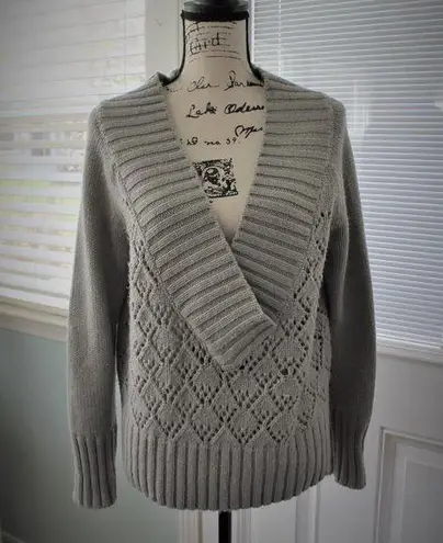 Nine & Co. 🔥Nine West LS V Neck Sweater Glitter