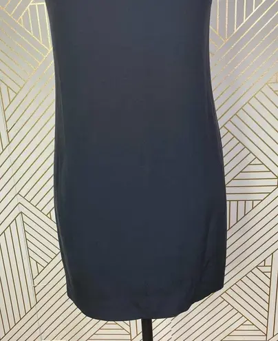 Vince  100% Silk Sleeveless Shift Dress in Black LBD Exposed Zip Back Size US 2