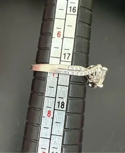 925 Sterling Silver Heart Cut CZ Stones Women’s Ring Size 7 MISSING STONES