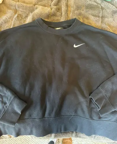 Nike Cropped Crew Neck Sweatshirt