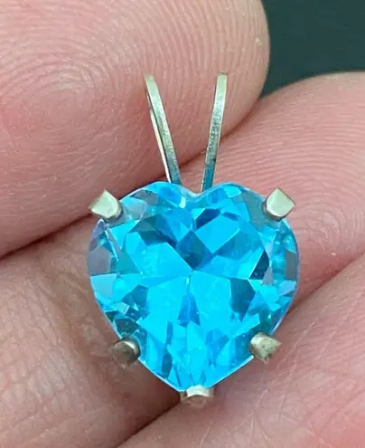 Sterling Silver Vintage 925 Blue Topaz CZ Cubic Zirconia Heart Pendant 1.3g