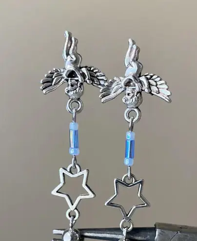 Handmade Kawaii y2k romance fairy style angel/cherub & star dangle earrings🌙👼✨