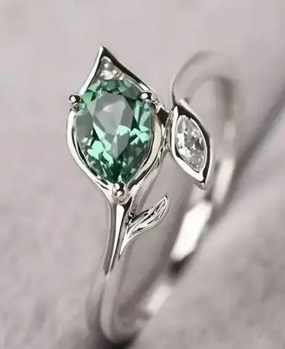 Silver Plate Inlaid Waterdrop Zircon Leaf Ring Green