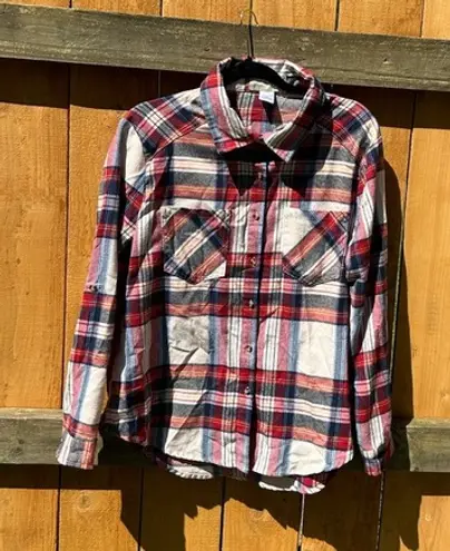 Long sleeve lightweight flannel plaid shirt sz medium red vintage button woman